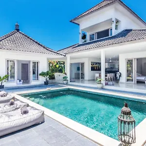  Villa Maviba